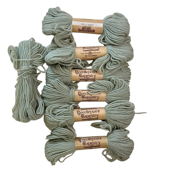 Lot Brunswick Needlepoint Tapestry Yarn Wool 40 Yd 6 Skeins Light Green - Picture 1 of 4
